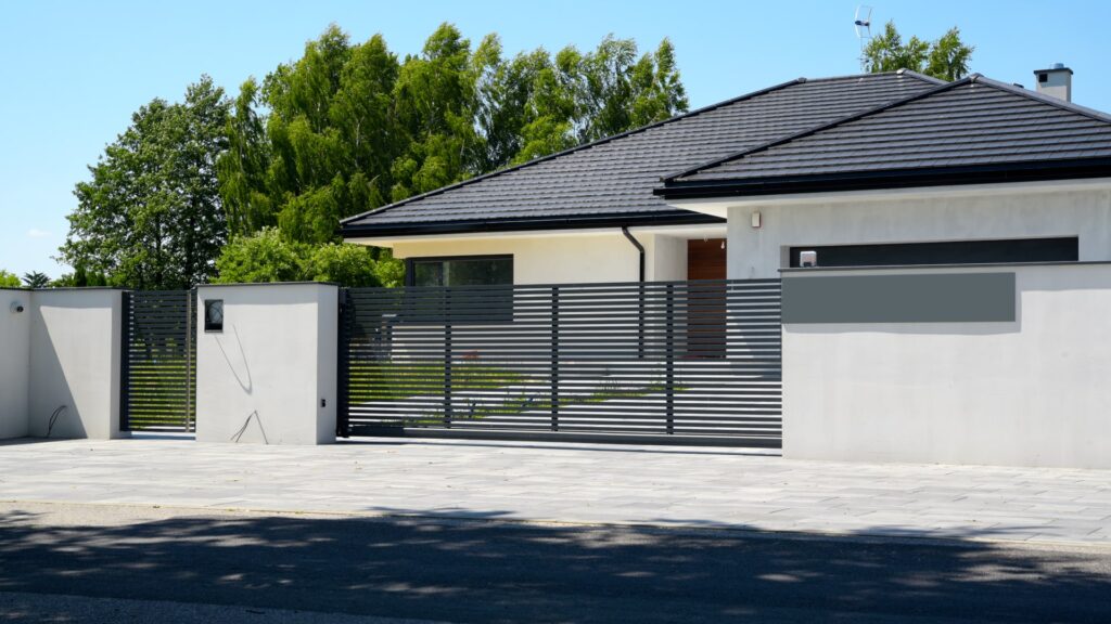 Ogrodzenie aluminiowe o dozwolonej wysokości. 