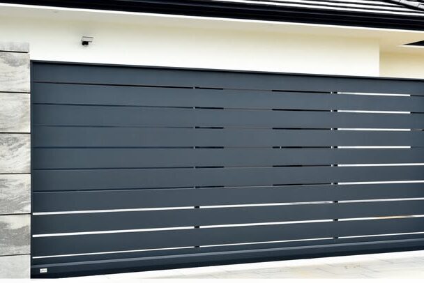 brama przsuwna, ogrodzenie aluminowe, kolor antracyt